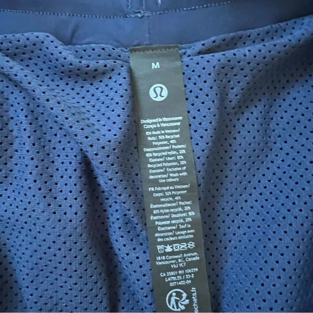 Lululemon Men’s Navy Blue Athletic Gym Shorts w/ Liner Size M - Picture 5 of 6